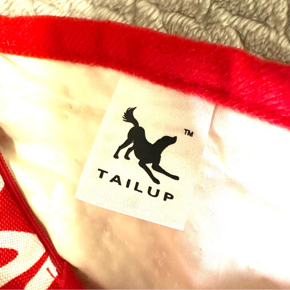 Tail Up Pet Sling Crossbody Bag – Red/White - Picture 6 of 6